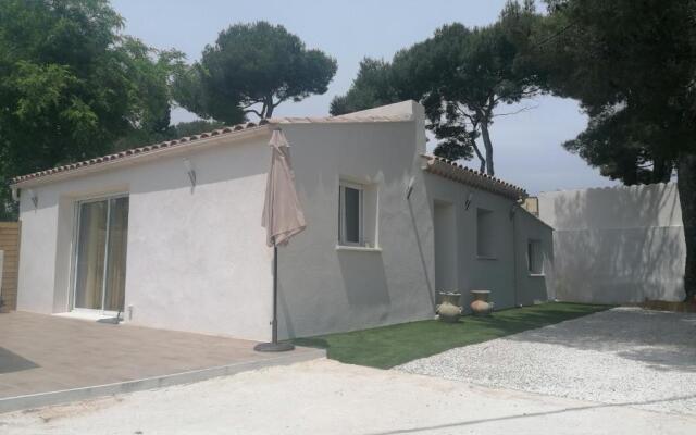 Le Cabanon de Tholon