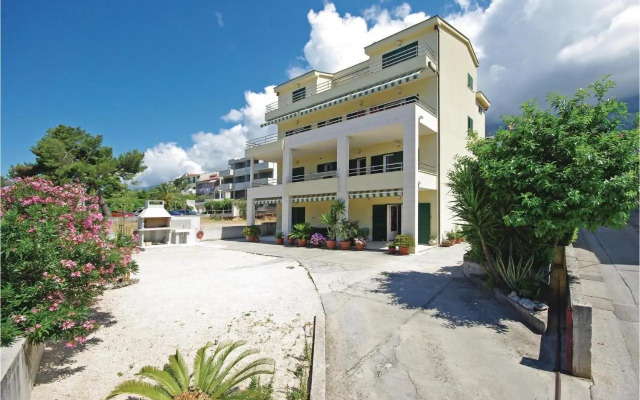 Apartment Makarska with Sea View 5