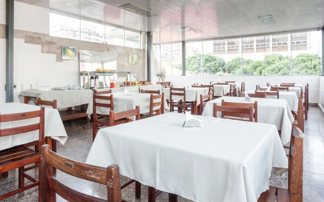 Hotel Economy 888 By UP Hotel Próximo a Praça da Estação e Rodoviária