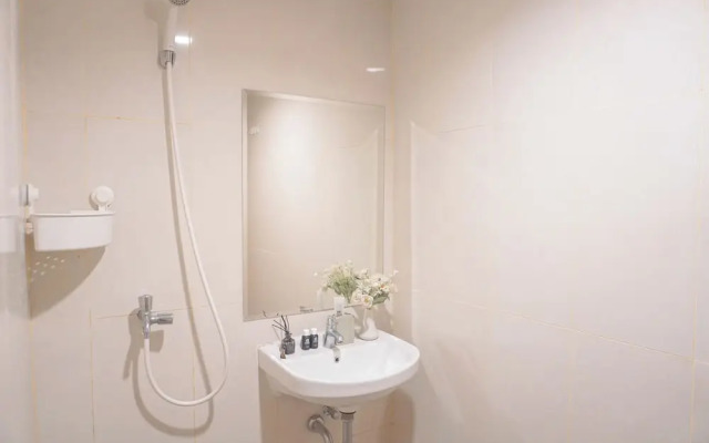 Homey Studio LRT City Jatibening Apartment