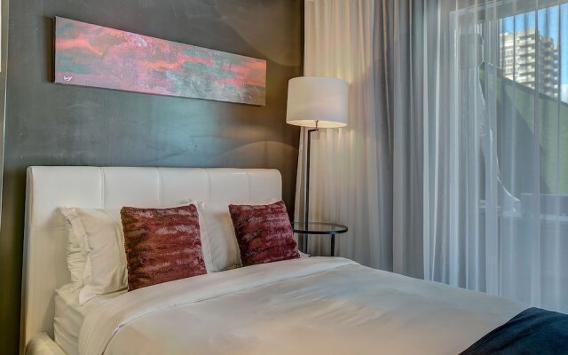 205 -studios Family 2 Beds /montreal Ritz Area