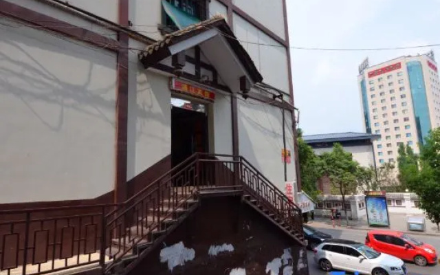 Meijiang Hotel (Zunyi Conference Site) – Exterior – Zunyi