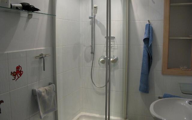 109D - Three Bedroom