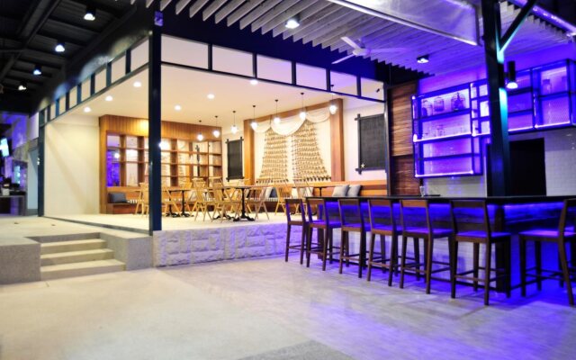 Combo Beach Hotel Samui