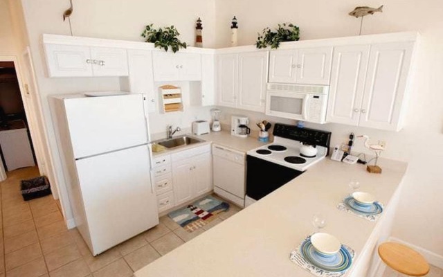 Capri Condo C Apartment 2