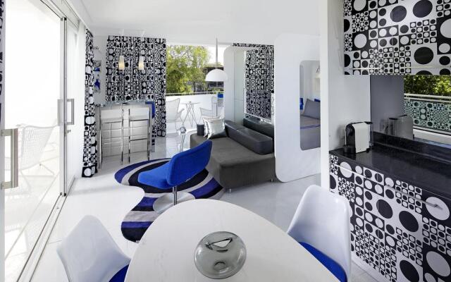 Luna2 Seminyak Bali
