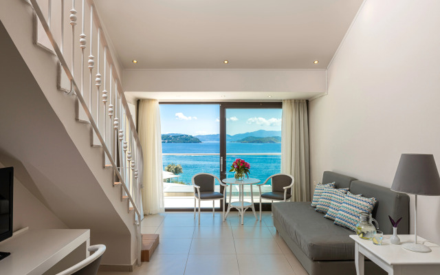 Kassandra Bay Resort, Suites & Spa