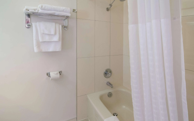SureStay Hotel by Best Western North Vancouver Capilano