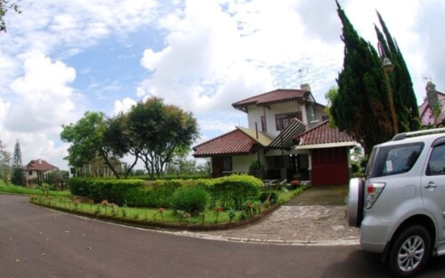 Villa ChavaMinerva Bata - Ciater