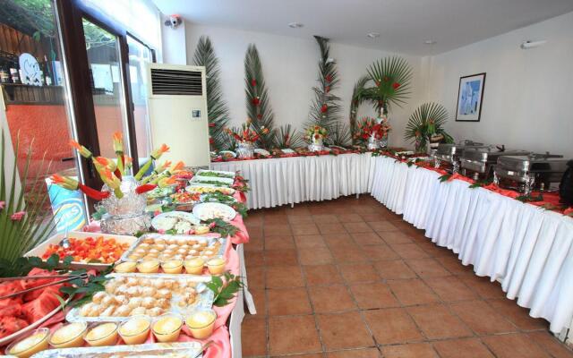 Paloma Hotel