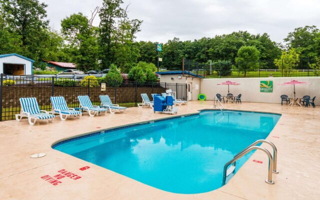 Quaint Inn & Suites