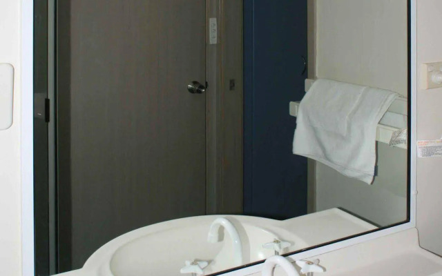 Shoal Bay Holiday Park
