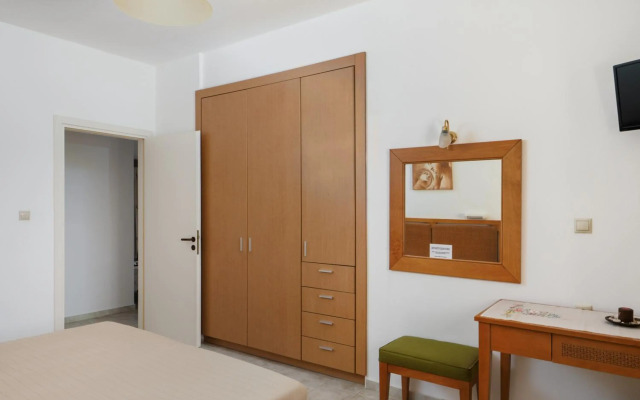 Fotis Studios Apartments