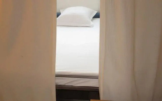 Sky Parlor Studio Apartment