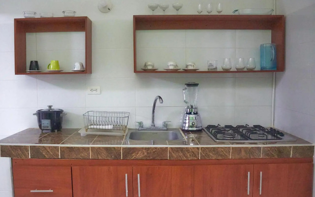 cómodo apartamento gran ubicación y a/c