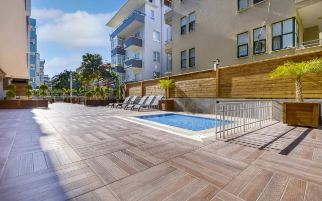 Royalisa City Apart Hotel