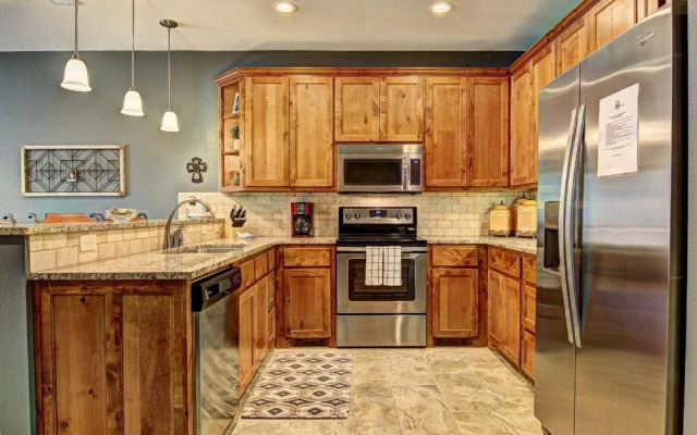 Cliffside Paradise RG 308