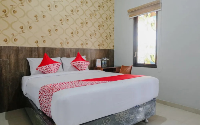 OYO 815 Double D9 Guesthouse