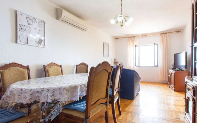 Welcoming Apartment in Tribanj With Terrace
