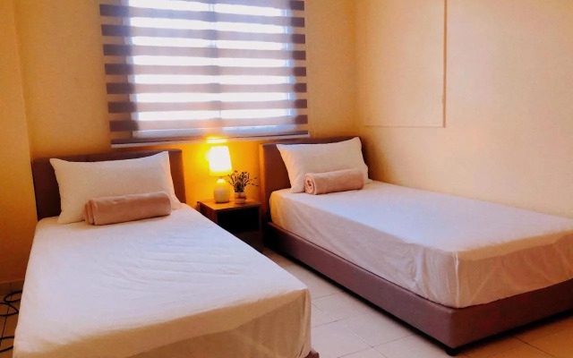 101 Sky Mirror Homestay