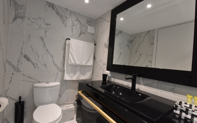 4 Elements Seaside Luxury Suites Water