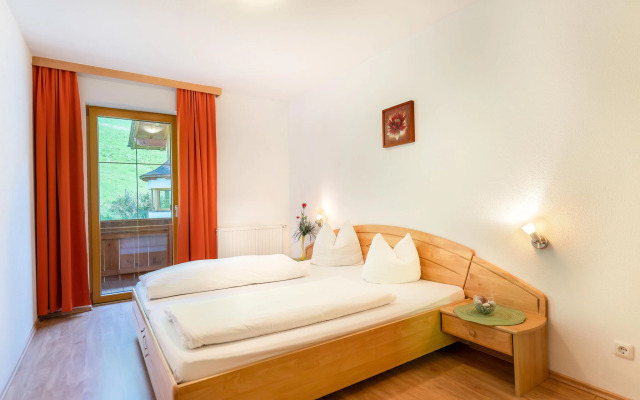 8 Pax & 3 BTH Apartment in Neustift im Stubaital