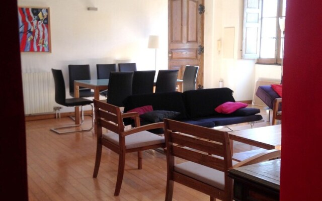 Apartment Rue Campanari 2