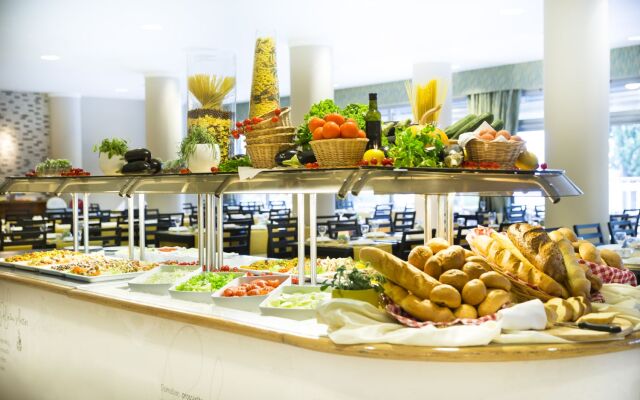 Aminess Vival Grand Azur Hotel