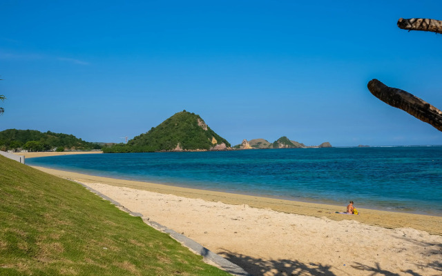 Purnama Beach Hotel Lombok