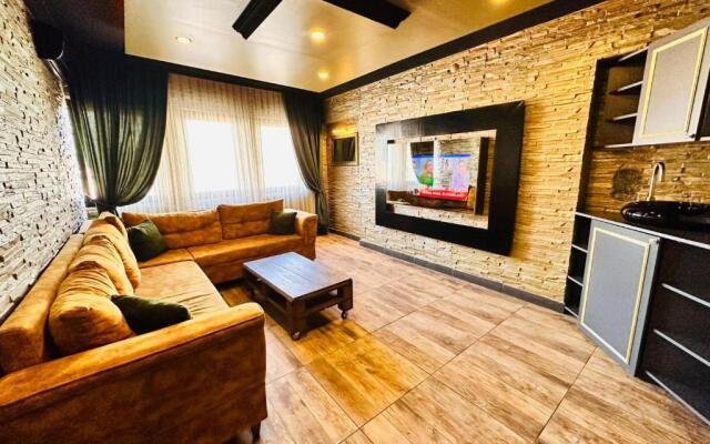 Golden Rock House