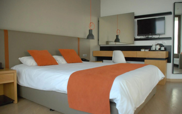 Crystal Springs Beach Hotel