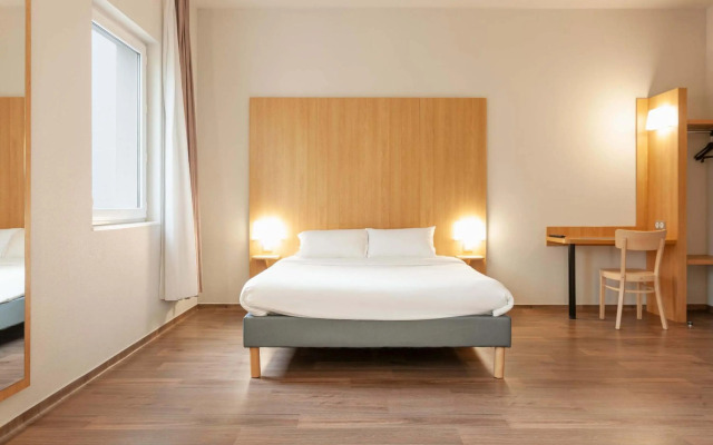 B&B HOTEL Mont De Marsan