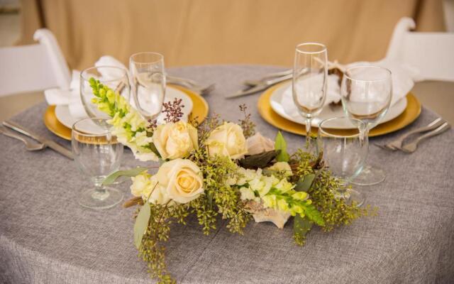 Islander Hotel & Resort