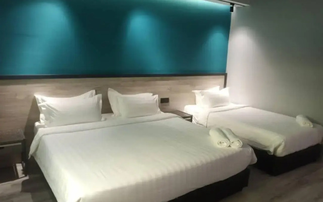 Pantai Inn