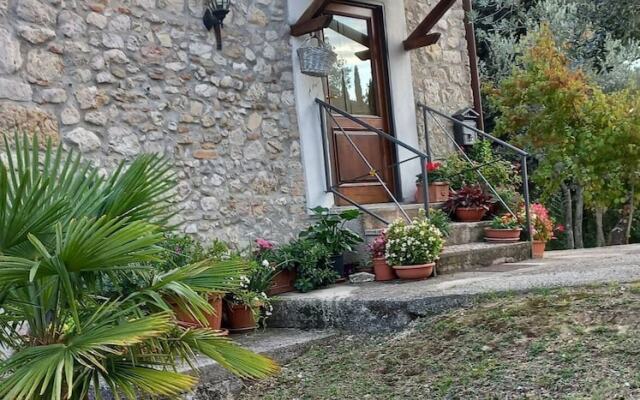 The Little House of Vacone Italy