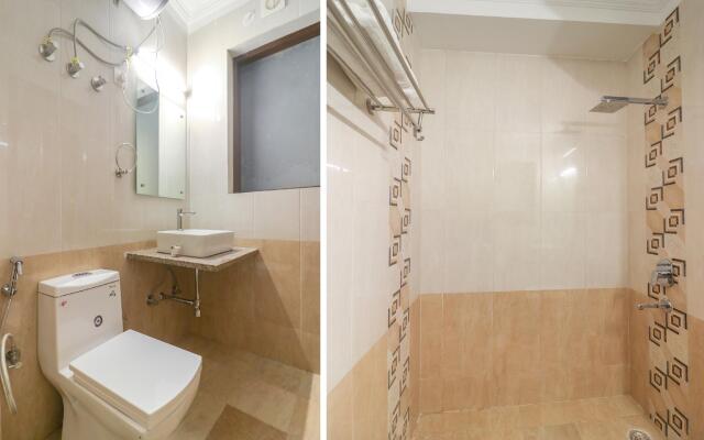 Oyo flagship 23252 Near Artemis Hospital