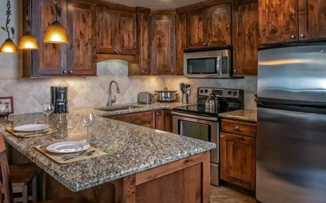 Breck_grandlodge_peak7_1bd