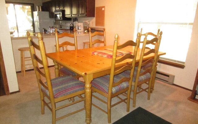 Pennay's at River Run