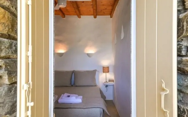 Sea-aura House in Tinos