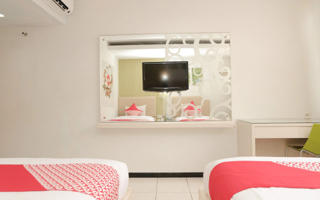 Ebizz Hotel