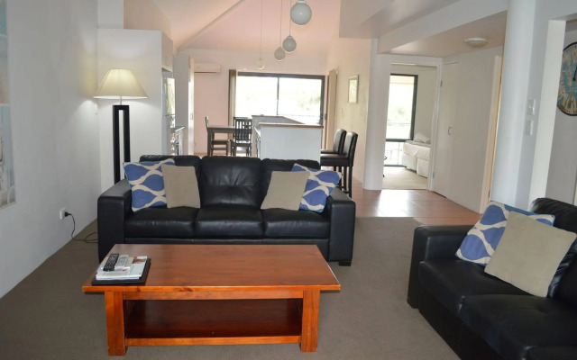 Outrigger Bay Apartments