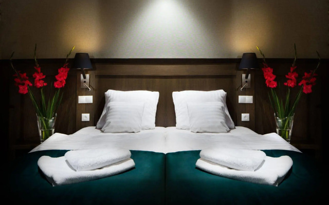 Hotel Szary Residence