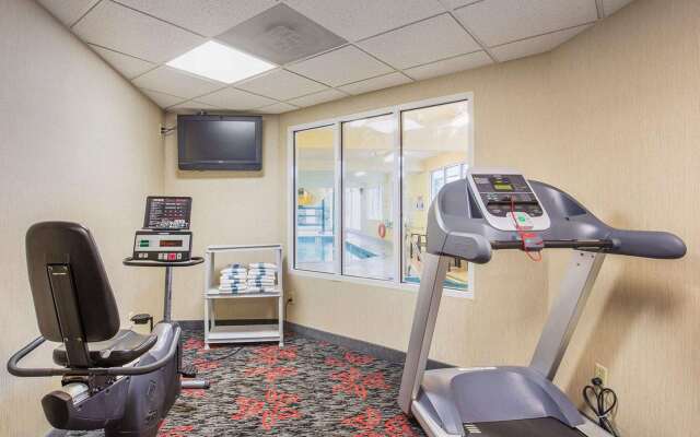 Comfort Inn & Suites University