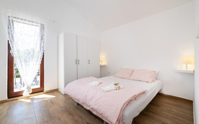 Nice Apartment in Maslenica With 2 Bedrooms and Wifi
