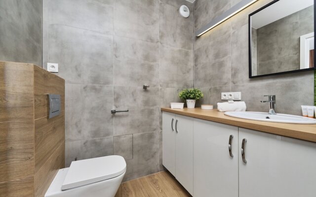 Tawryczewskiego Apartments by Renters
