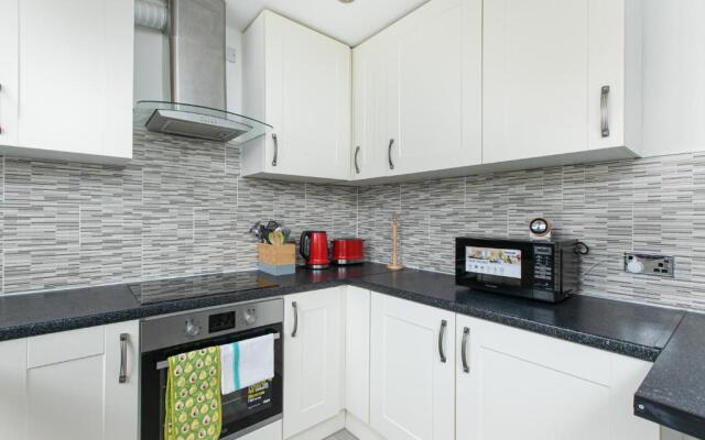 1Leta Apartment - Hatfield