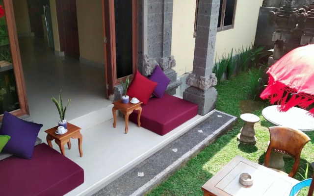 Svaha Guest House