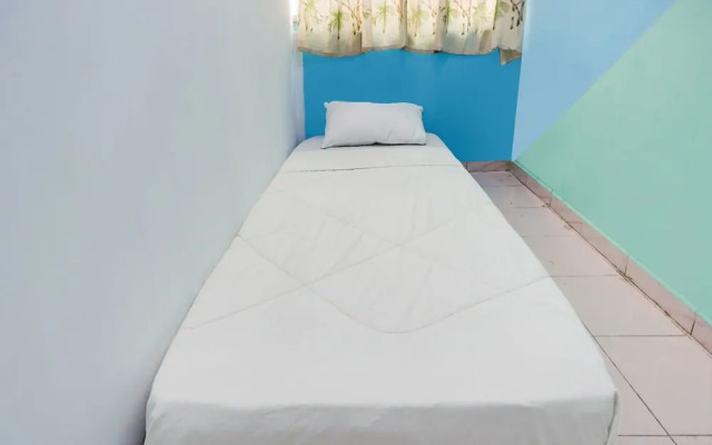 SPOT ON 91792 Solo Baru 2 Homestay Syariah