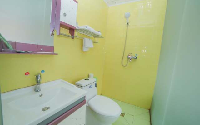 Xi'an Aiweixin Theme Hotel