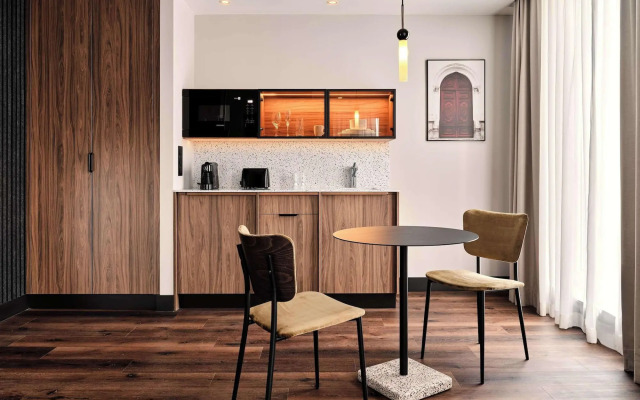 Radisson RED Hotel & Radisson RED Apartments, Kraków